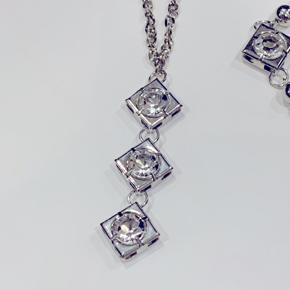 Set of necklace and bracelet with stones - Picture 4 of 10